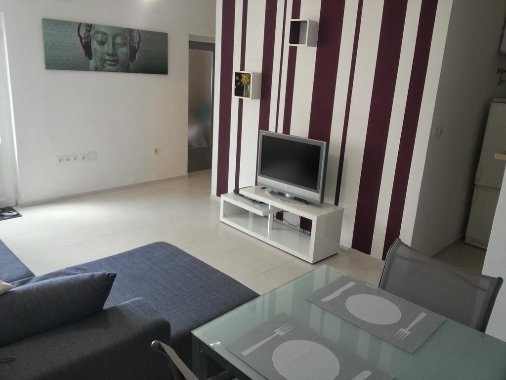 Apartment Tara Sumartin Rum bild