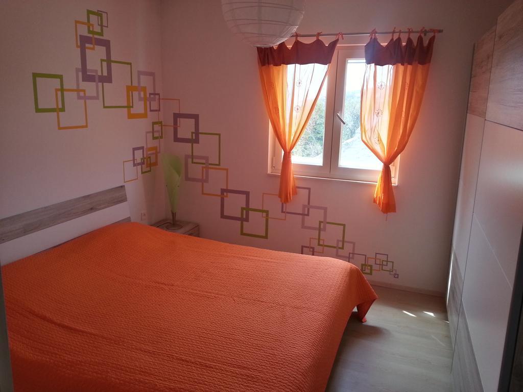 Apartment Tara Sumartin Rum bild